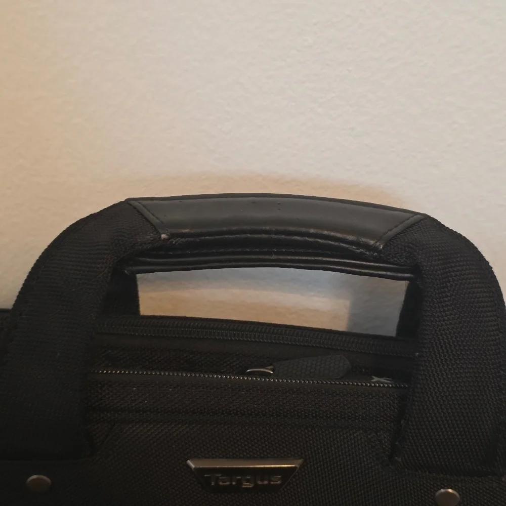 Targus Corporate Traveler Checkpoint-Friendly Traveler Laptop Case